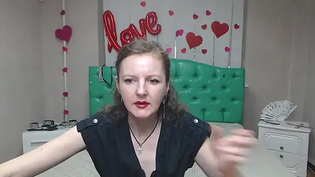 Živý XXX chat MeganPirs