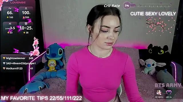 SemurMur élő XXX-chatje