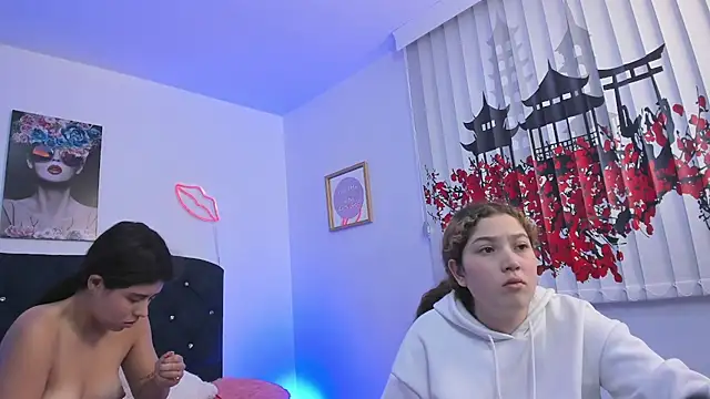 valeria_and_zoe Adlı Modelin Web Kamerası Şovu