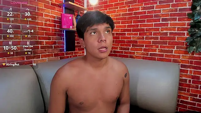 Thiago_KozakのライブXXXチャット