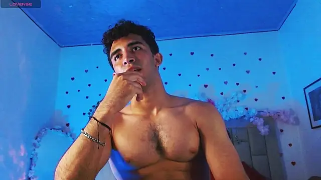 Caius_fox Show Webcam