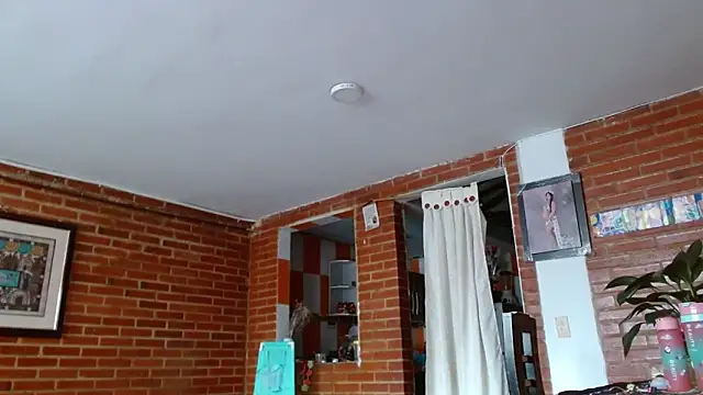 Lia_rouse04 Chat XXX live