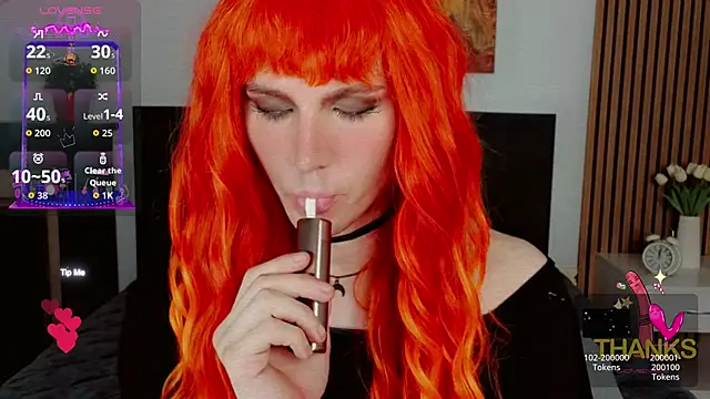 HelenSpellmanのライブXXXチャット