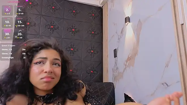 Aron_and_molly Chat XXX in diretta