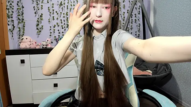 Yoonhee_ki Adlı Modelin Canlı XXX Sohbeti