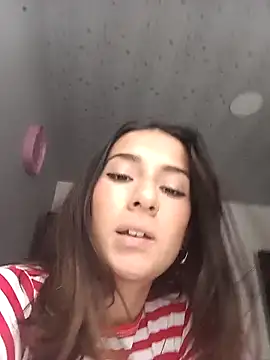 SoySarah_ Chat XXX in diretta