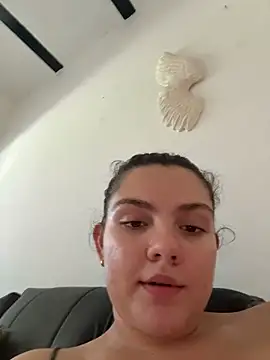 Eva_stark10 Adlı Modelin Canlı XXX Sohbeti