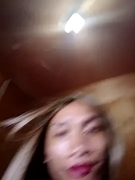 PeachyLuxe Show Webcam