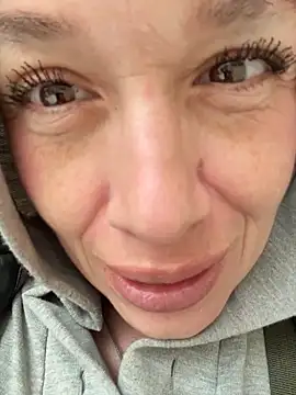 MARILYNMADELENAKOVANOVA's Live XXX Chat