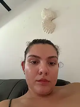 Eva_stark10 Adlı Modelin Canlı XXX Sohbeti