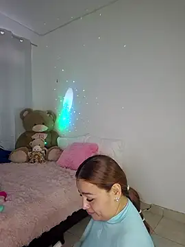 Foxylisaflores Chat XXX live