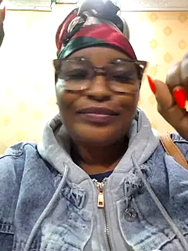 Goddess_of_Hearts Chat XXX live