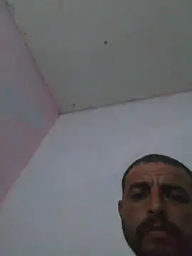 cobrosdepagos Adlı Modelin Canlı XXX Sohbeti