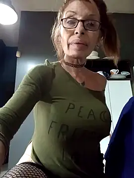 FrozenWaffle – Naživo XXX chat