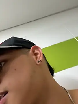 HarryGaze Pertunjukan Webcam