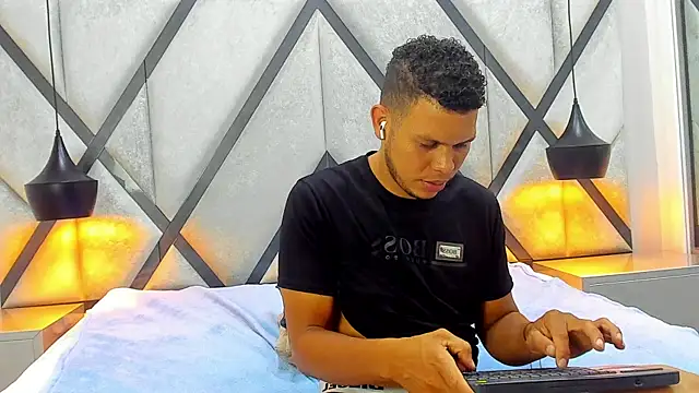 NohaBrooks: вебкам-шоу