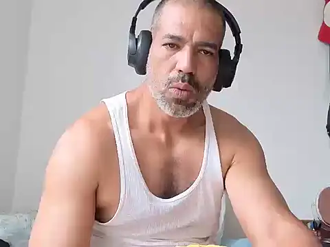 jackbigcock11: вебкам-шоу