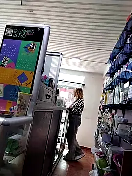 Chat +18 de keilymadam ao vivo