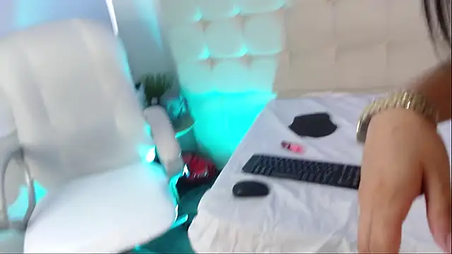 valkiria_sex_'s Live XXX Chat