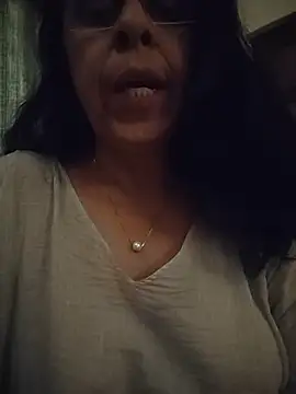 NakedMILFx's Live XXX Chat