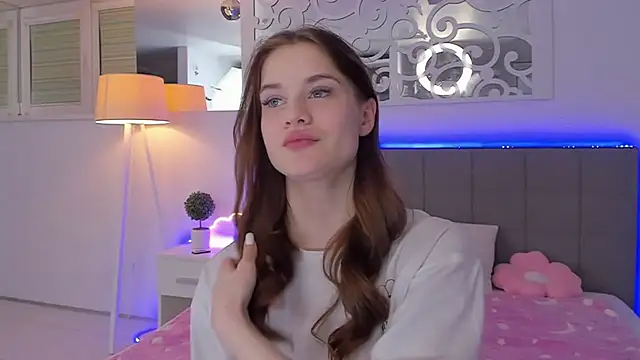 LuisaClover Live XXX-chat