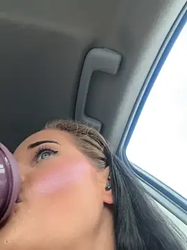 Pokazy przed kamerką – lolabunny9