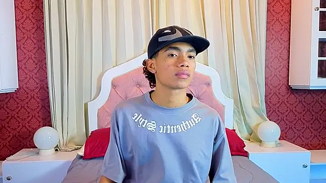 Онлайн чат XXX AlanCutee