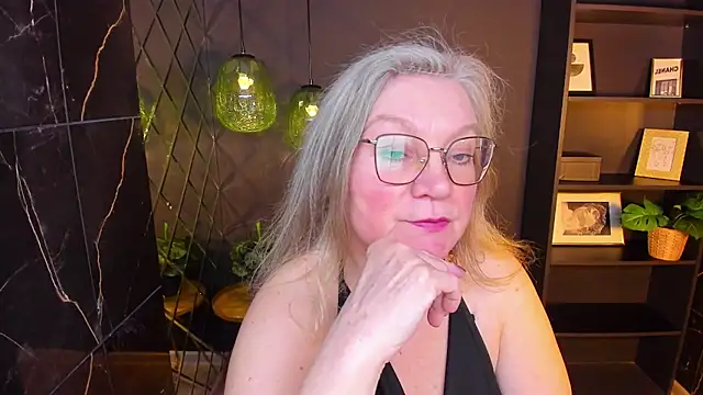 NataliMellow's Live XXX Chat