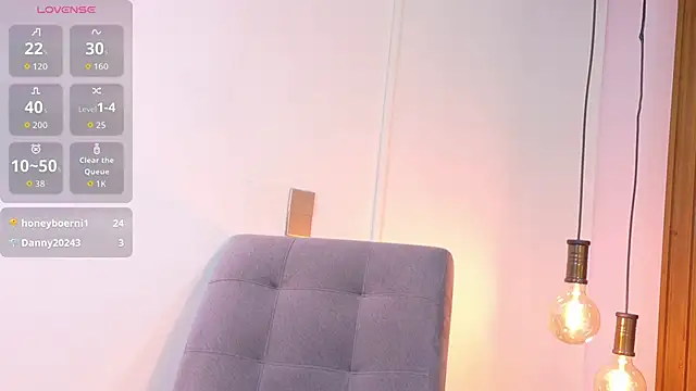 Farah_Stone Chat XXX in diretta