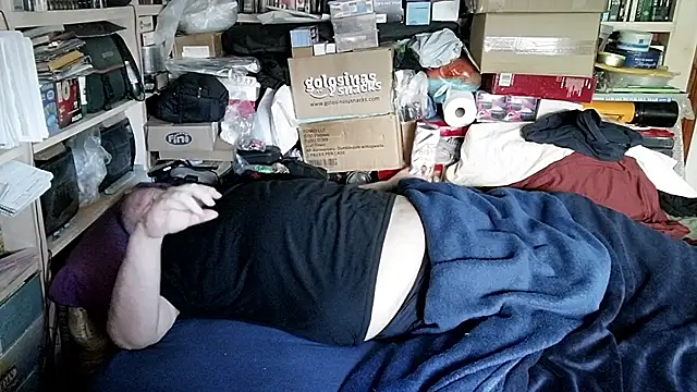 hadeszeuss2's Live XXX Chat