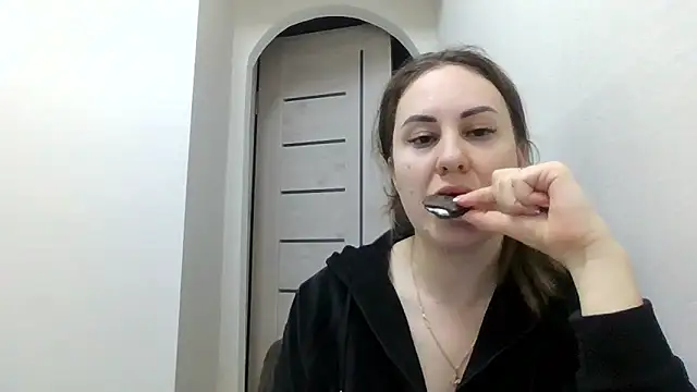 MeadowEyes Chat XXX in diretta