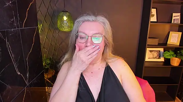 NataliMellow's Live XXX Chat