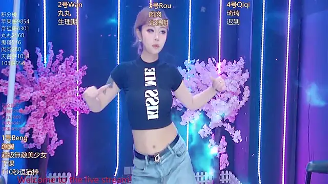 queen--001のライブXXXチャット