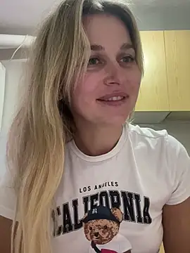 แชท XXX สดของ MilanaTaylor