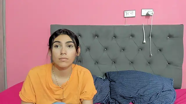 แชท XXX สดของ ariloe_quintero