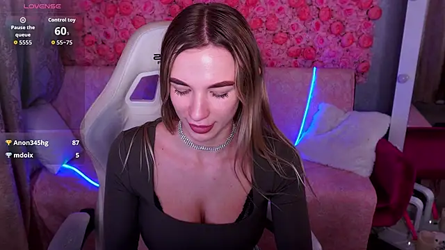 แชท XXX สดของ ArinaWong