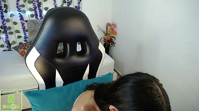 Chat +18 de NathaliaSweet_11 ao vivo