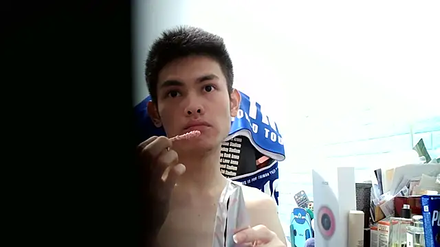 thisisbook_223: διαδικτυακό σόου στην κάμερα