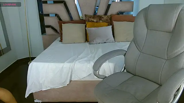 emily_jacobs1: онлайн-секс-чат