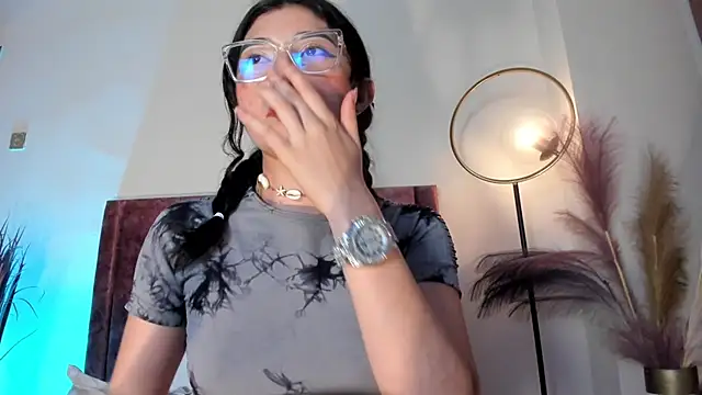 ParisFlowerr: онлайн-секс-чат