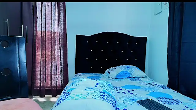 Show modela JakeMonroe na web-kameri