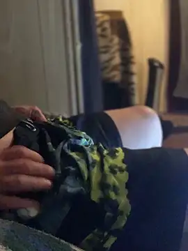 Ldnick69 élő XXX-chatje