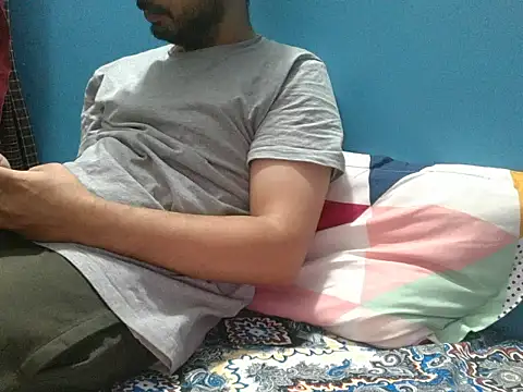 Precumboner 现场XXX聊天