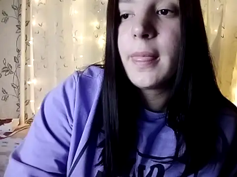 symmetryinvoid Webcam-Show