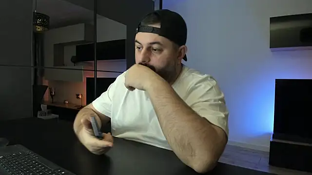 Chat +18 de DravenPeak ao vivo