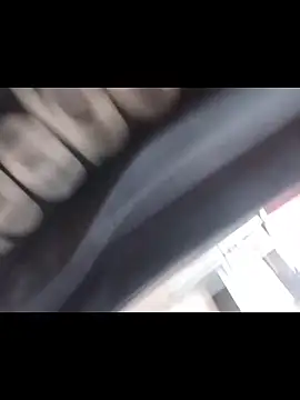 Biknight: διαδικτυακό σόου στην κάμερα