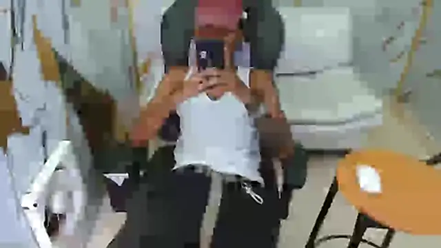 ManSant: вебкам-шоу