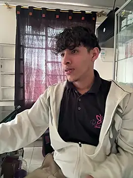 MaxStar26 webcam show