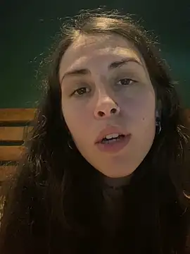 isadelasestrellas Show in webcam