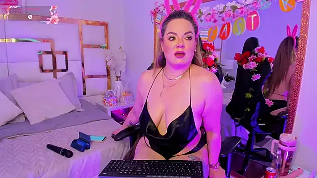 AvaMiia Chat XXX live